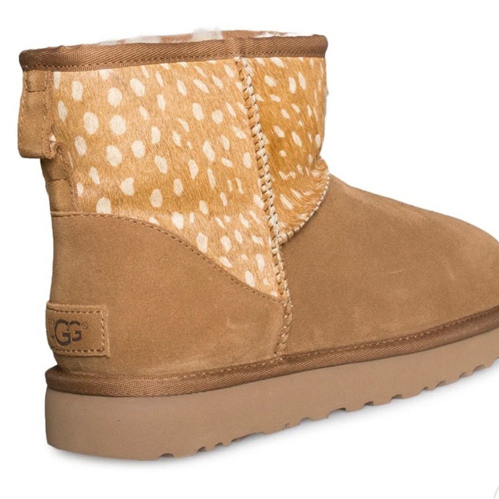 Rich suede and spotted-print cow hair. 
Sheepskin-lined footbed for warmth.